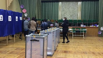 Явка виборців у Херсоні на 20 годину
