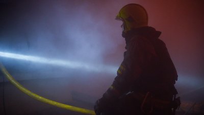 Рятувальники гасять пожежу на Одещині