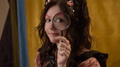 Alice Change випустила пісню та кліп під назвою "Коли я повернусь додому"