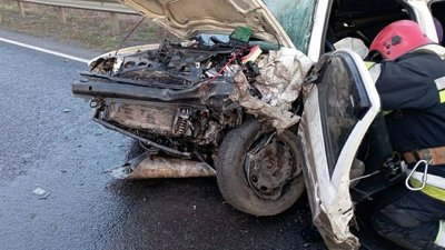 Смертельна аварія на Кіровоградщині: один чоловік загинув, троє травмувалися Смертельна аварія на Кіровоградщині: один чоловік загинув, троє травмувалися