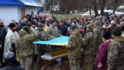 На Тернопільщині попрощалися із двома військовослужбовцями