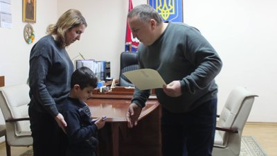 Загиблого захисника з Ладижинської громади Максима Пташника Зеленський відзначив нагородою