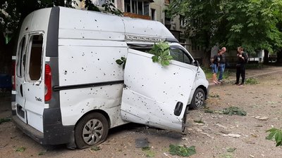 Харків під обстрілом РФ: поранені двоє людей на Салтівці Харків під обстрілом РФ: поранені двоє людей на Салтівці