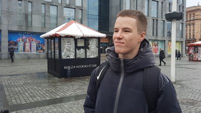 У центрі Дніпра через ремонтні роботи утворився затор У центрі Дніпра через ремонтні роботи утворився затор