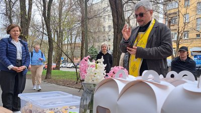 Гроші – на підтримку мам та дітей у скруті. На Дніпропетровщині соціальна пекарня реалізує 2 тисячі пасок Гроші – на підтримку мам та дітей у скруті. На Дніпропетровщині соціальна пекарня реалізує 2 тисячі пасок