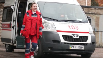 Просять госпіталізувати, або погрожують: на Черкащині побільшало викликів швидкої