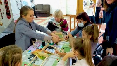 У Рівному проходить всеукраїнський ярмарок-форум, присвячений автентичному одягу У Рівному проходить всеукраїнський ярмарок-форум, присвячений автентичному одягу