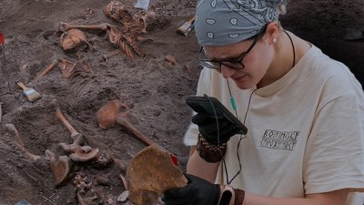 Розкопки в Острівках на Волині