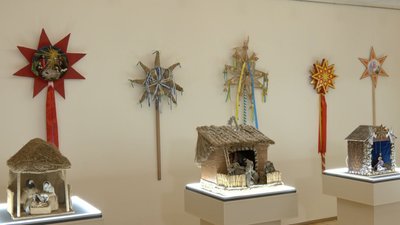 Різдвяні зірки, з якими ходять колядники