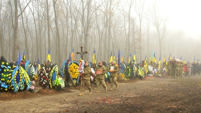 У Кропивницькому попрощалися з захисником Олегом Завгороднім