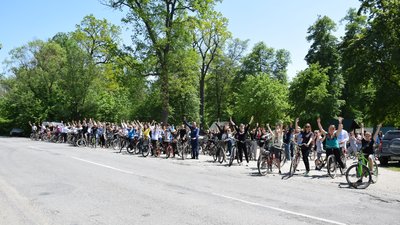 велодень у вишиванках Хм