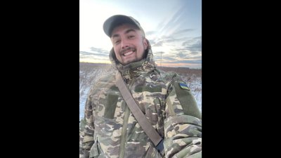 "Прийди хоч уві сні": сестра загиблого під Бахмутом воїна з Черкащини розповіла про брата "Прийди хоч уві сні": сестра загиблого під Бахмутом воїна з Черкащини розповіла про брата