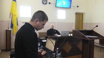 На Житомирщині суд продовжує розгляд справи голови громади, обвинуваченого у колабораціонізмі На Житомирщині суд продовжує розгляд справи голови громади, обвинуваченого у колабораціонізмі