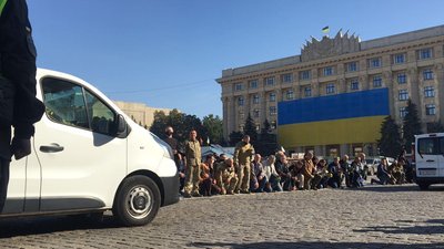 У Харкові прощаються із загиблими в катастрофі Ан-26. Онлайн-трансляція У Харкові прощаються із загиблими в катастрофі Ан-26. Онлайн-трансляція