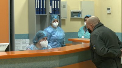 "Пожинаємо плоди свят". Директор Коломийська ЦРЛ про ситуацію з COVID-19 "Пожинаємо плоди свят". Директор Коломийська ЦРЛ про ситуацію з COVID-19