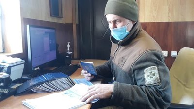 Луцькі прикордонники не пропустили через кордон 35 іноземців із фальшивими ПЛР-тестами Луцькі прикордонники не пропустили через кордон 35 іноземців із фальшивими ПЛР-тестами