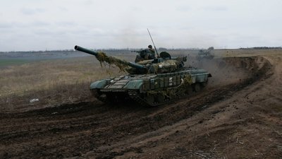 Щоб наступати на росіян, снарядів має бути вчетверо більше: комбриг 1 танкової Хода Щоб наступати на росіян, снарядів має бути вчетверо більше: комбриг 1 танкової Хода