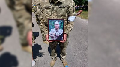 Денис Гончаренко загинув на Сході під час бойових дій Денис Гончаренко загинув на Сході під час бойових дій