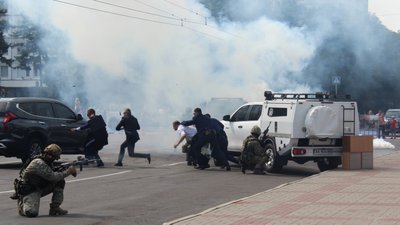 Бої та екстремальне водіння: у Черкасах стартував Чемпіонат світу серед тілоохоронців Бої та екстремальне водіння: у Черкасах стартував Чемпіонат світу серед тілоохоронців