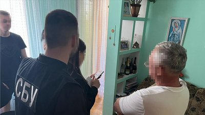 Житомирянин та житель Овруча публічно підтримували російську збройну агресію проти України – триває слідство Житомирянин та житель Овруча публічно підтримували російську збройну агресію проти України – триває слідство