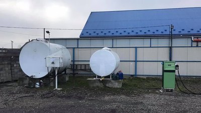 На Прикарпатті викрили нелегальну автозаправку