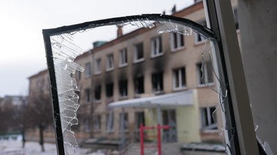 Харківська спеціальна школа №11 після удару РФ