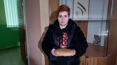 Хліб ціною життя, документи та уламки снарядів: у сільському музеї на Сумщині збирають експонати про сучасну війну
