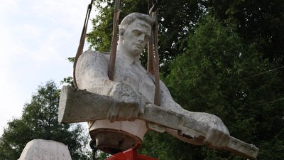 Демонтували 30% пам'ятників: на Львівщині визначили район з найнижчими темпами декомунізації