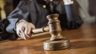 Залишив без свідомості у гаражі. У Чернівцях чоловіка засудили до 9 років за вбивство співмешканки