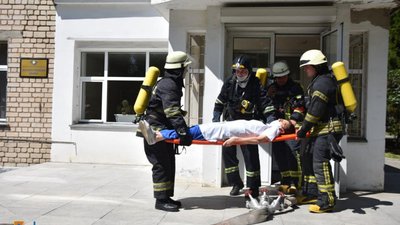 Вибух кисню, обвал та пожежа: як минули навчання рятувальників в Одесі Вибух кисню, обвал та пожежа: як минули навчання рятувальників в Одесі