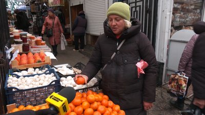 З Південної Африки, Італії та Туреччини: скільки коштують мандарини на ринку в Рівному З Південної Африки, Італії та Туреччини: скільки коштують мандарини на ринку в Рівному