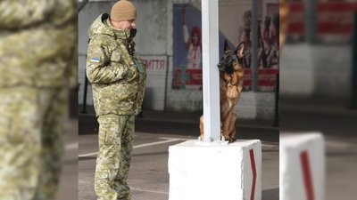Павло Жариков та вівчарка Делі Павло Жариков та вівчарка Делі