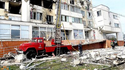 "Кота знайшли, а ось тримісячну дитину – ні": в Одесі загасили пожежу після ракетного удару "Кота знайшли, а ось тримісячну дитину – ні": в Одесі загасили пожежу після ракетного удару