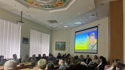 У Житомирі рідним загиблих за Україну воїнів передали державні нагороди У Житомирі рідним загиблих за Україну воїнів передали державні нагороди