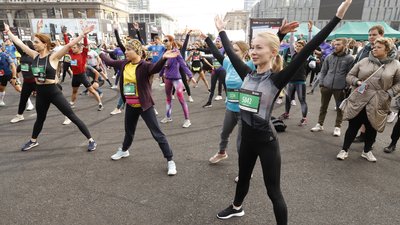 У Дніпрі проходить 5-й "Almaz Group Dnipro Marathon" У Дніпрі проходить 5-й "Almaz Group Dnipro Marathon"