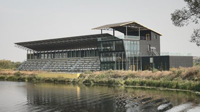 Водна арена Тернопіль, руйнується, заростає бур'янами, Тернопіль, спорткомплекс