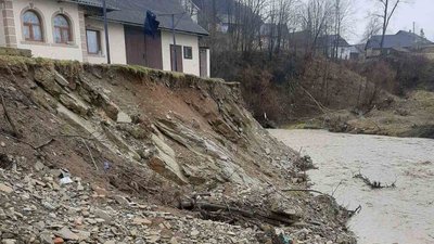 Прикарпаття до сих пір очікує грошей з Держбюджету на ліквідацію наслідків минулорічного паводку