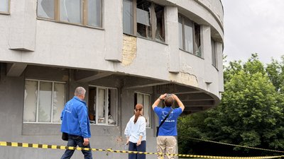 Пошкоджена будівля Палацу дітей та юнацтва в Сумах. 15 червня 2026 р. 