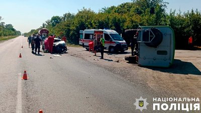 Рятувальники деблоковували травмованих із автомобіля, який потрапив в аварію на Полтавщині