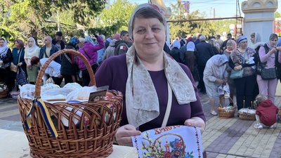 У Миколаєві відзначають Великдень: до міста привезли Благодатний вогонь У Миколаєві відзначають Великдень: до міста привезли Благодатний вогонь