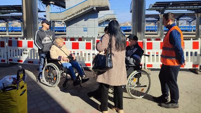 Як у Дніпрі працює послуга "Соціальне таксі" під час воєнного стану