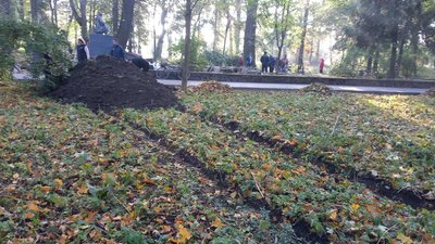 Історик обурився облагородженням пам'ятника енкаведистам. У громаді відреагували Історик обурився облагородженням пам'ятника енкаведистам. У громаді відреагували