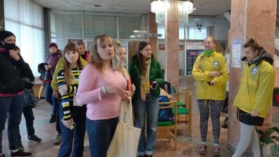 Збирали кошти на гарячу лінію для дітей: у Херсоні відбувся благодійний забіг