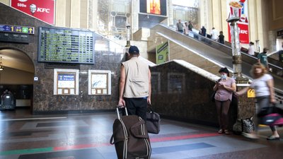 Українці у червні купили учетверо більше залізничних квитків, ніж торік. Куди подорожують