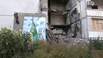 Як жителі Північної Салтівки готуються зимувати в пошкоджених обстрілами будинках Як жителі Північної Салтівки готуються зимувати в пошкоджених обстрілами будинках