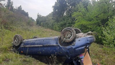 З'їхав у кювет та перекинувся: на Черкащині сталася смертельна ДТП З'їхав у кювет та перекинувся: на Черкащині сталася смертельна ДТП
