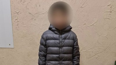 У Мелітополі знайшли безвісти зниклу дитину. Хлопець провів ніч на вулиці