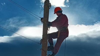 На Херсонщині через бойові дії без електропостачання та води залишаються 83 населені пункти