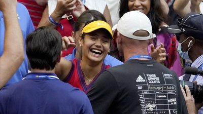 Чемпіонка US Open Емма Радукану пішла від тренера та шукає "досвідченішого" наставника