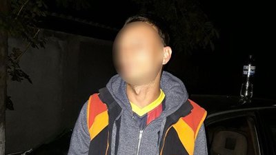 Катався містом і порушував правила: у Херсоні патрульні знайшли наркотики у водія Катався містом і порушував правила: у Херсоні патрульні знайшли наркотики у водія